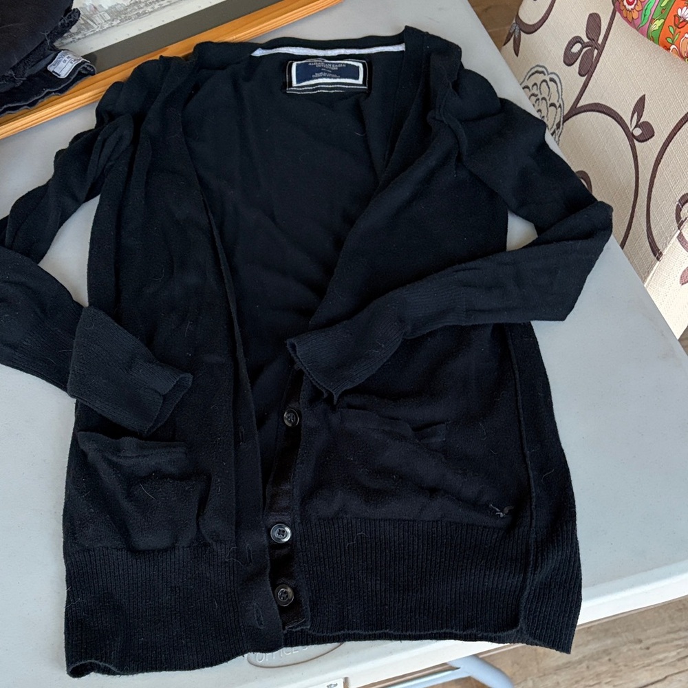 American Eagle lightweight black button sweater. Black. Small